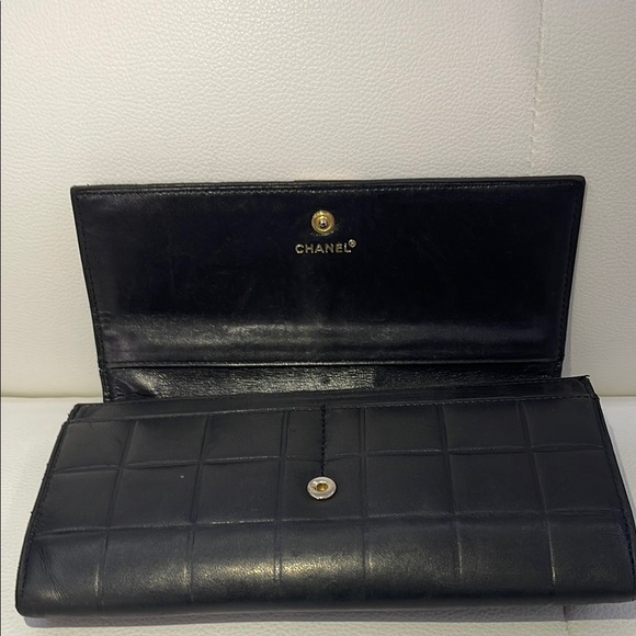 Authentic CHANEL Chocolate Bar Purse Wallet - Picture 7 of 15